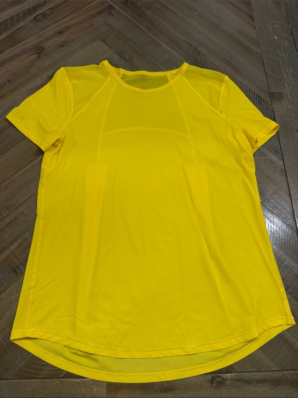 Lululemon Women’s Short Sleeve Active Tee in Yellow